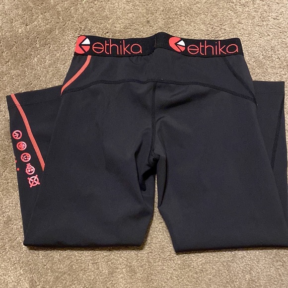 Ethika SubZero Capris - Picture 2 of 2